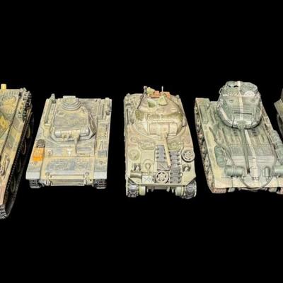 Sale Photo Thumbnail #465: Total of five tanks. Plastic construction. Four are made by 21st Century Toys, and one is made by Unimax. These may or may not be complete. There is age related wear. [JS]