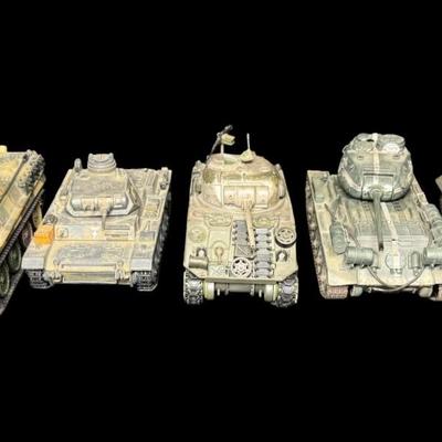 Sale Photo Thumbnail #463: Total of five tanks. Plastic construction. Four are made by 21st Century Toys, and one is made by Unimax. These may or may not be complete. There is age related wear. [JS]