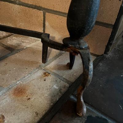 Cast Iron Fireplace Grate With Brass Finials on Andirons (LR-BC)