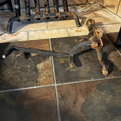 Cast Iron Fireplace Grate With Brass Finials on Andirons (LR-BC)