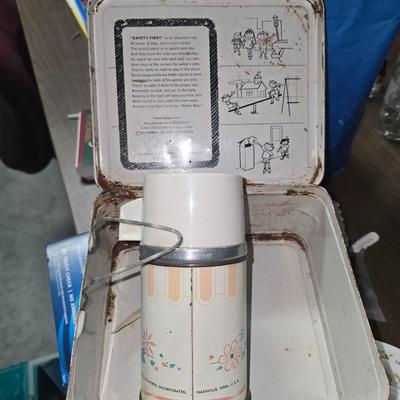 Vintage lunch box