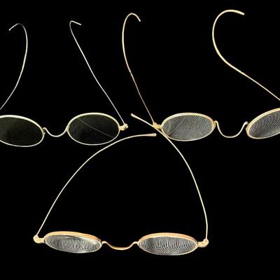 Sale Photo Thumbnail #507: Includes eyeglasses, lighters, pens, a bottle opener, an opisometer, and more. Total of 16 pieces. Pre-auction estimate: $50-$75. [KD]