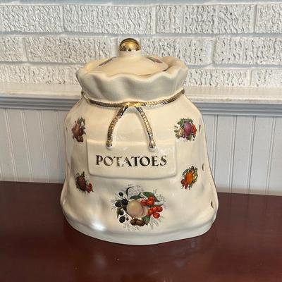 Henry’s Staffordshire England Ceramic Potato Keeper with Lid