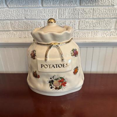 Henry’s Staffordshire England Ceramic Potato Keeper with Lid