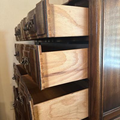 Thomasville “Gallery Classics” Tall Chest of Drawers