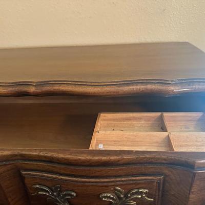 Thomasville “Gallery Classics” Tall Chest of Drawers