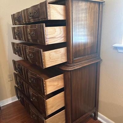 Thomasville “Gallery Classics” Tall Chest of Drawers