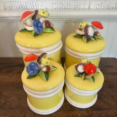 Seymour Mann Mushroom Canister Set with Salt & Pepper (6 Pieces)