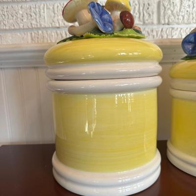 Seymour Mann Mushroom Canister Set with Salt & Pepper (6 Pieces)