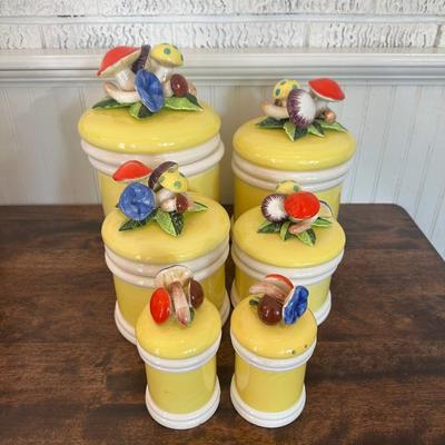 Seymour Mann Mushroom Canister Set with Salt & Pepper (6 Pieces)