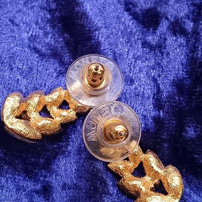 LOT 151: Gold-Tone Costume Jewelry