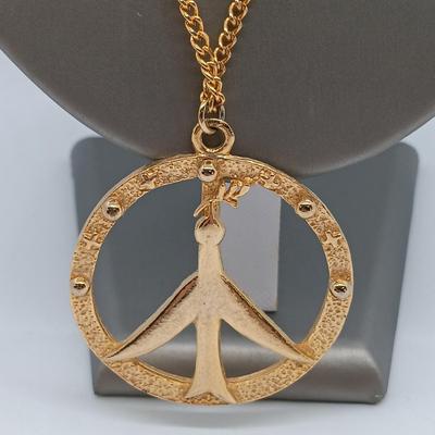 LOT 153: Avon Queen Bee Pendant Necklace, Abalone Circle Pendant Necklace & More