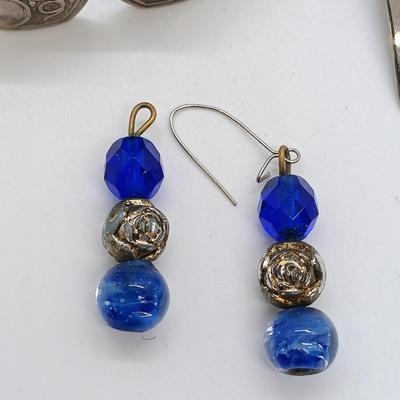 LOT 154: Vintage Silver-Tone Costume Jewelry