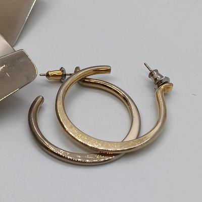 LOT 154: Vintage Silver-Tone Costume Jewelry