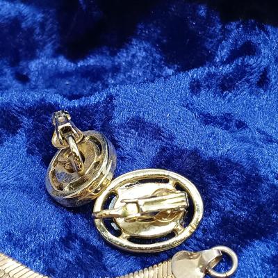 LOT 155: Vintage Costume Jewelry