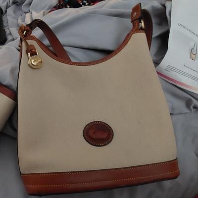 Dooney & Bourke Asian Brown grainy leather handbag certified