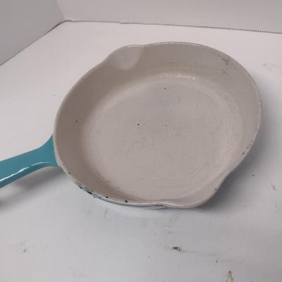 Le Creuset Small Enameled Cast Iron Skillet- Approx 6 1/2" in Diameter