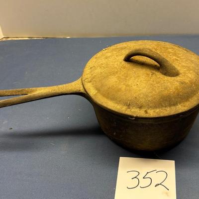 Cast Iron 2 Quart Sauce Pot