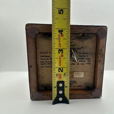 Enesco Walt Disney 50th Anniversary Pinocchio Musical Box