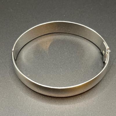 Monet silver tone jewelry