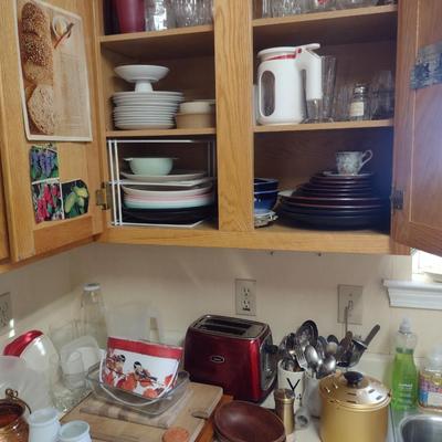 Large Collection of Kitchen Ware- Dinnerware, Utensils, Cookware, Bake Ware, Appliances, etc.