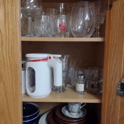 Large Collection of Kitchen Ware- Dinnerware, Utensils, Cookware, Bake Ware, Appliances, etc.
