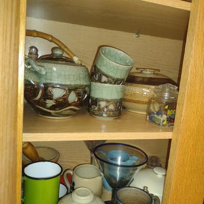 Large Collection of Kitchen Ware- Dinnerware, Utensils, Cookware, Bake Ware, Appliances, etc.