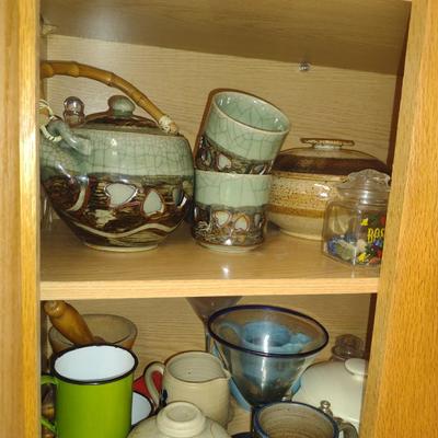 Large Collection of Kitchen Ware- Dinnerware, Utensils, Cookware, Bake Ware, Appliances, etc.