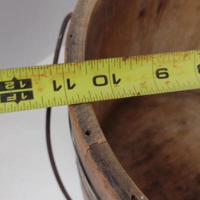 Shaker Style Staved Berry Bucket with Handle and Lid