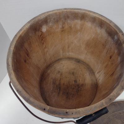 Shaker Style Staved Berry Bucket with Handle and Lid