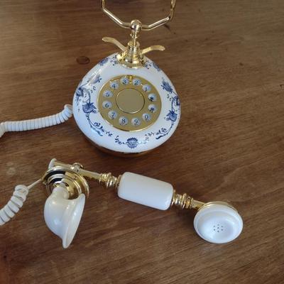 Hentak Limited French Style Table Top Telephone- Blue Onion Design