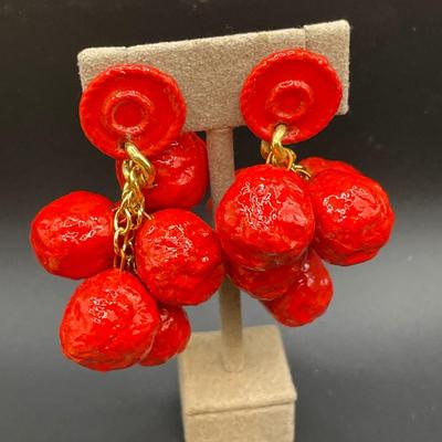 Mexican case with clip on earrings and carved stone necklace