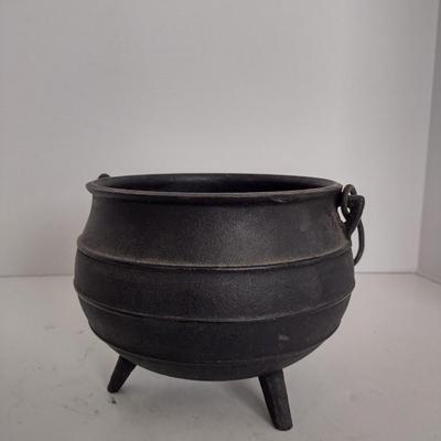 Small Cast Iron Tri-Footed Cauldron with Handle- Approx 6 1/2" in Diameter