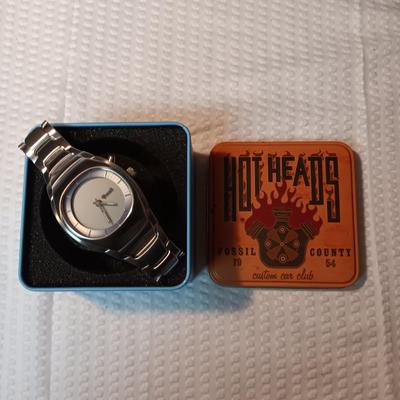 LIKE NEW MEN'S FOSSIL WATCH