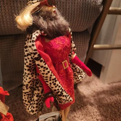 2007 Red Hot Reviews Barbie Gold Label