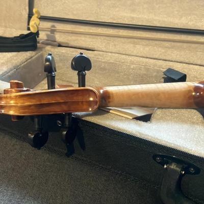 Regale R-460 4/4 Violin – Hong Kong 2021 – Mint Condition + Premium Case & Accessories!