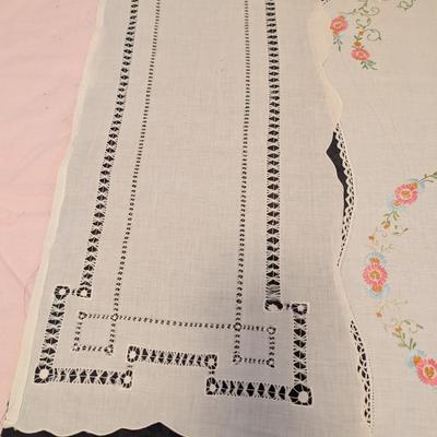 Vintage dresser scarf, Runners