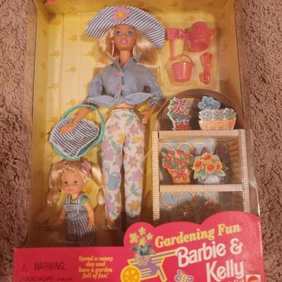 Special Edition Gardening Fun Barbie and Kelly Set