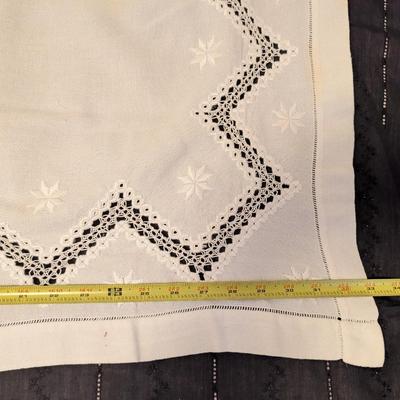 Vintage Doilie, Small Tablecloth