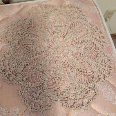 Vintage Crocheted apron, Doilies