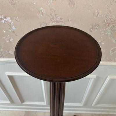 Vintage Turned Wood Pedestal Stand