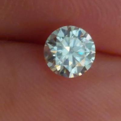 IGI CERTIFIED MOISSANITE 0.45 ct