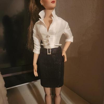 2010 Tyler Wentworth Signature Style Brunette