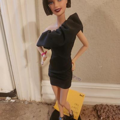 2010 Barbie Basics Short Black Hair