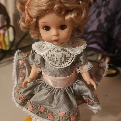 2002 Madame Alexander 50th Birthday Wendy