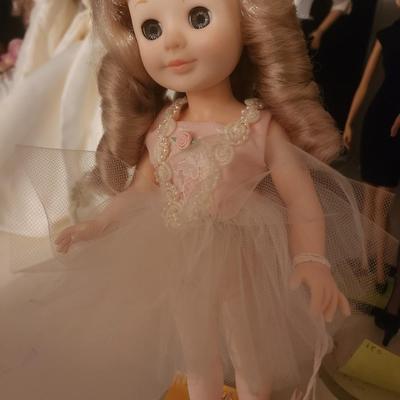 1989 Royal Doll Brooke