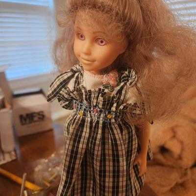 1999 Its Me! Going to School