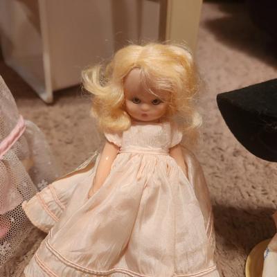 1990 Nancy Ann Storybook Doll