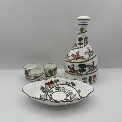 Crown Staffordshire Hunting Scene Bone China Decanter Set, England, 5 Pieces