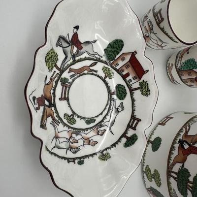 Crown Staffordshire Hunting Scene Bone China Decanter Set, England, 5 Pieces